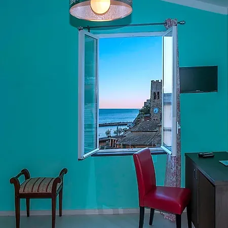 Stella Della Marina مونتيروسّو ال ماري